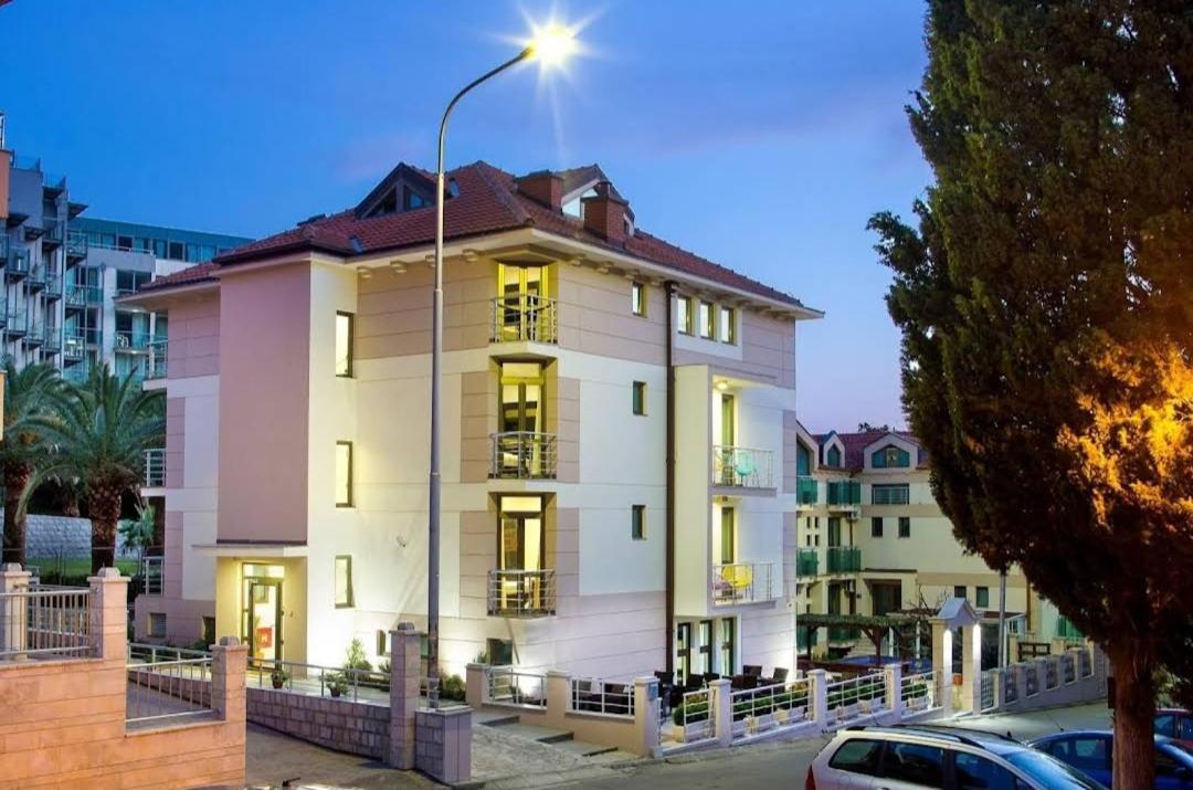 Swiss Holiday Budva Eksteriør bilde