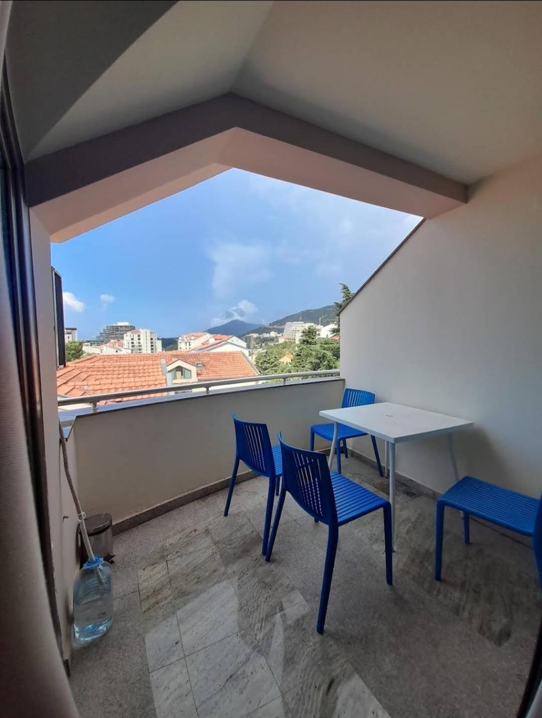 Swiss Holiday Budva Rom bilde