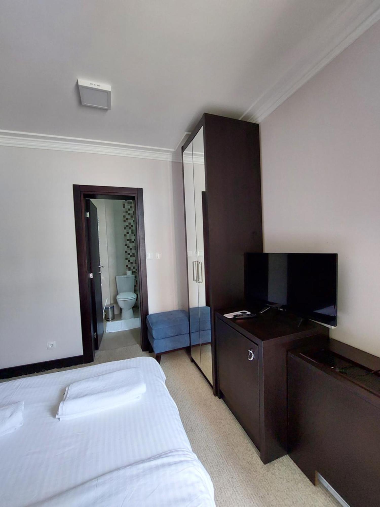 Swiss Holiday Budva Rom bilde
