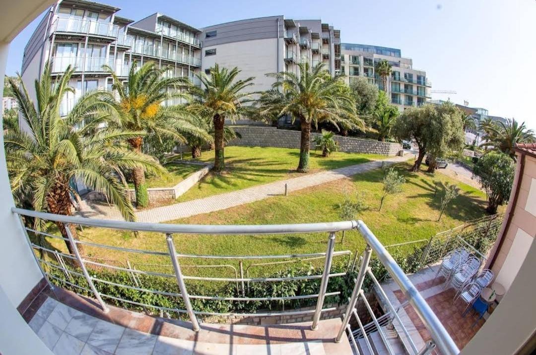 Swiss Holiday Budva Rom bilde