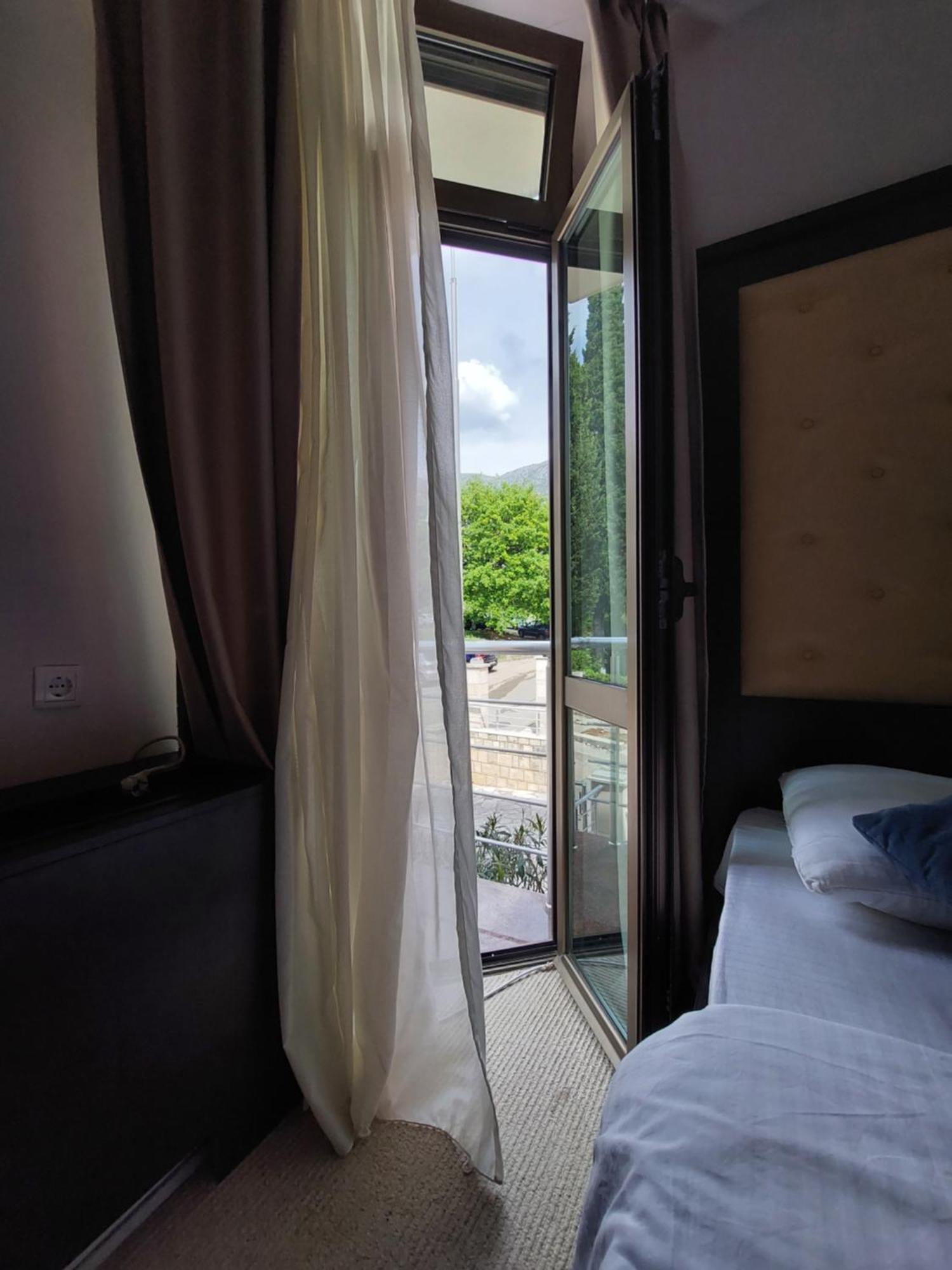 Swiss Holiday Budva Rom bilde