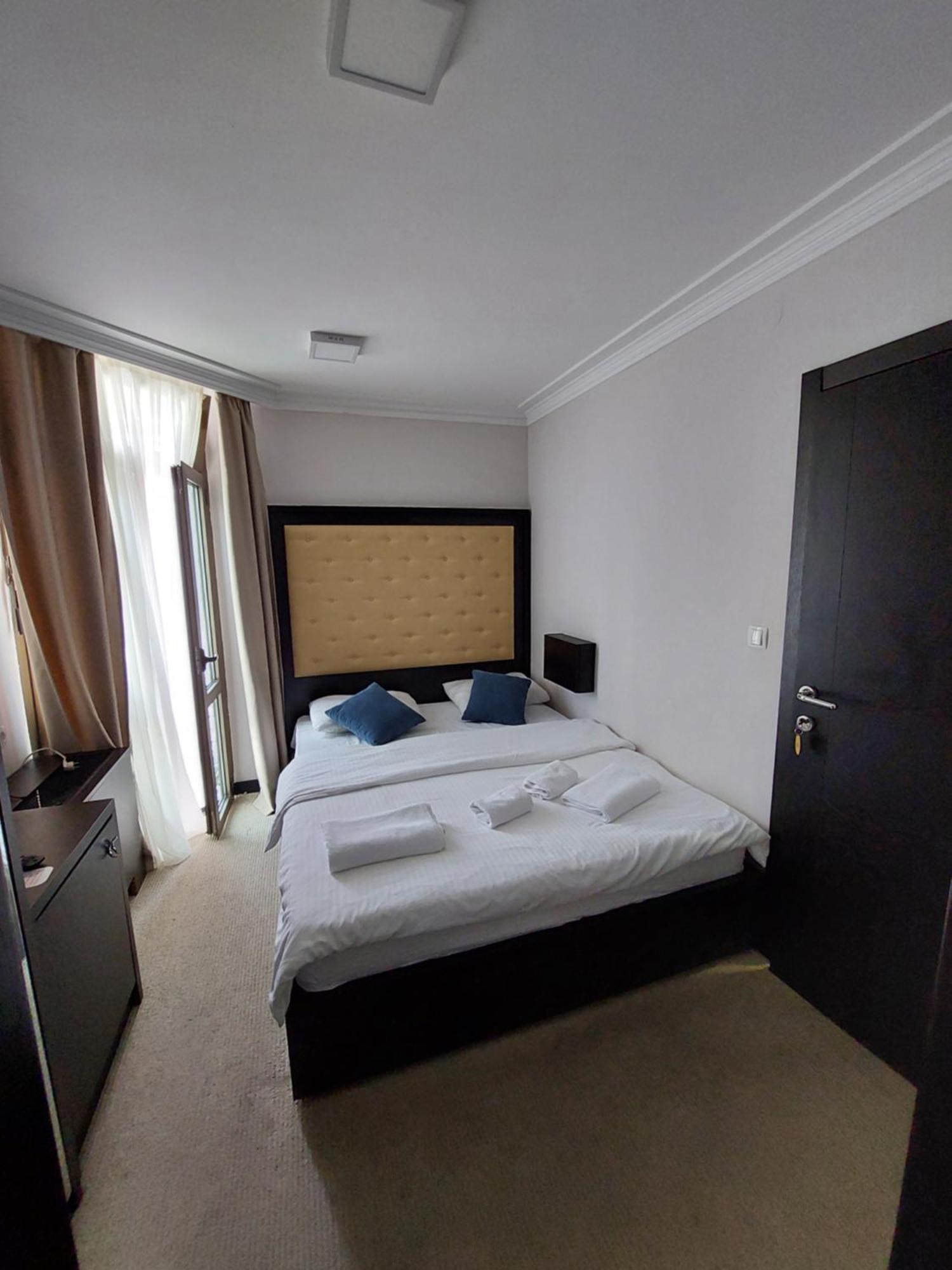 Swiss Holiday Budva Rom bilde